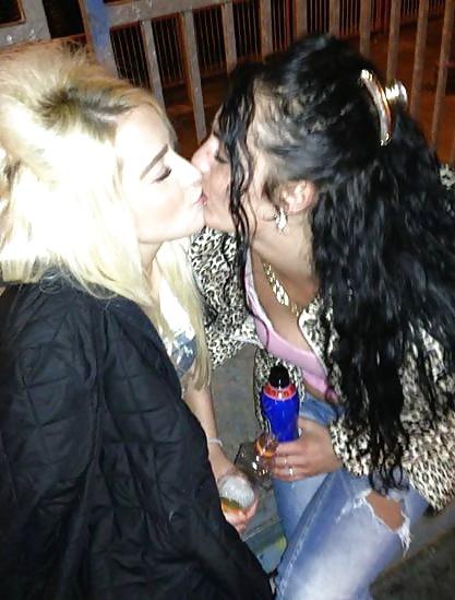 25P Irish traveller girls