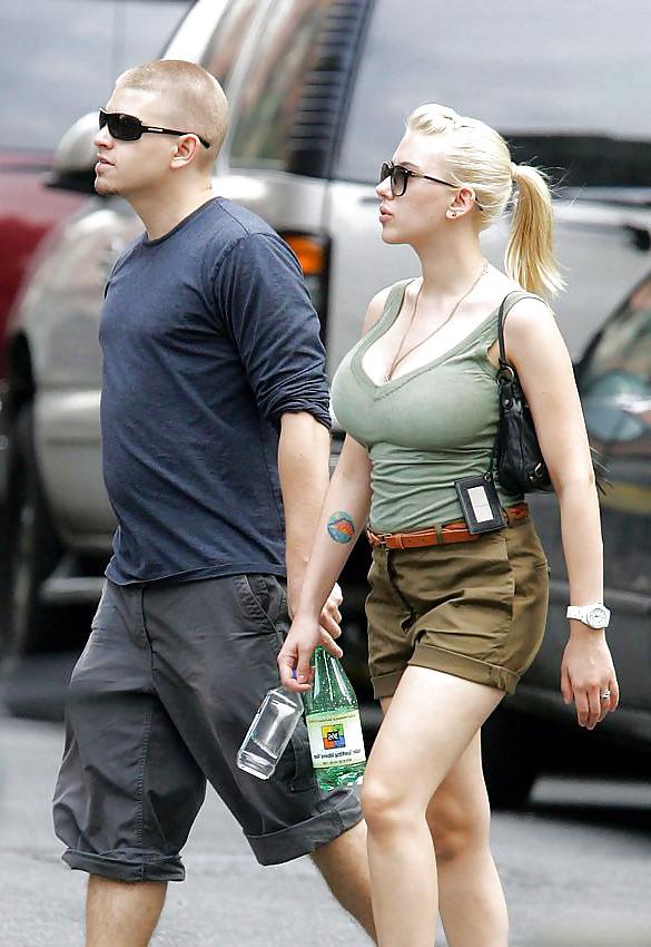 25P Celeb Fakes Scarlett
