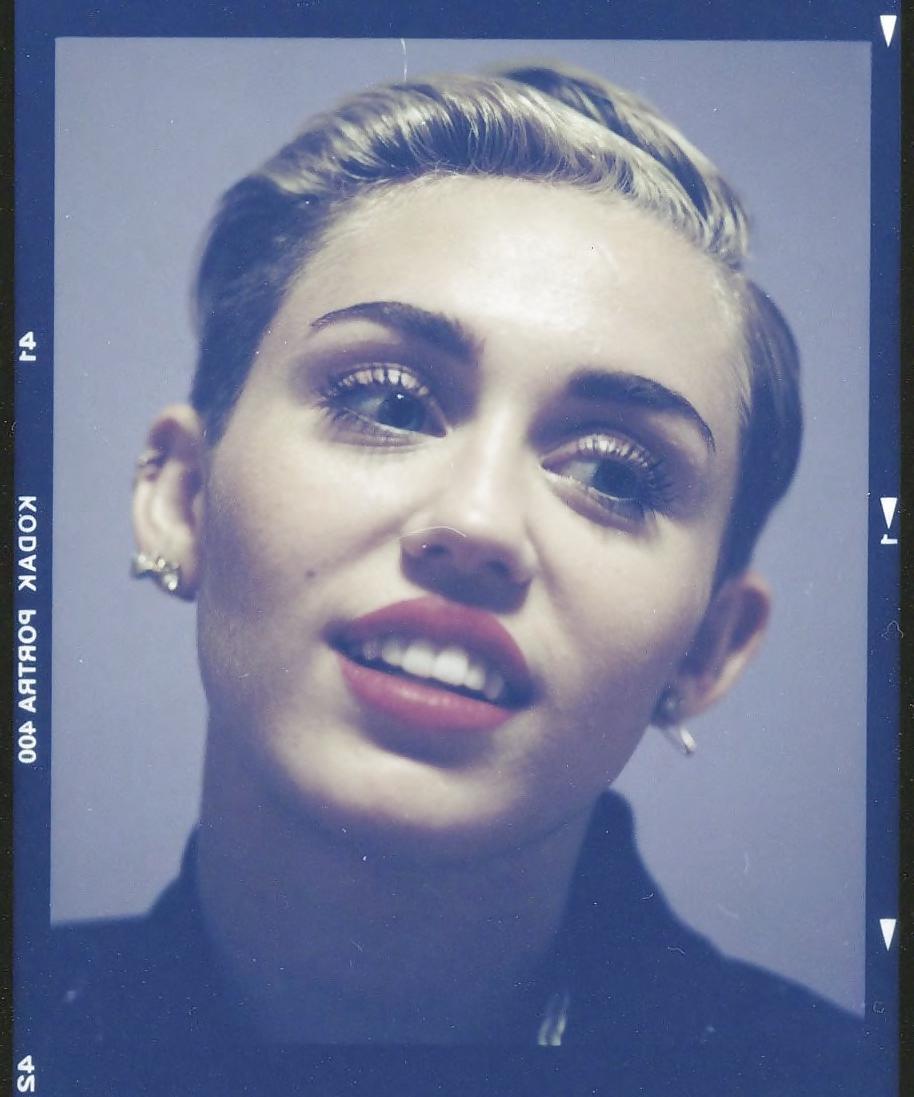 25P Miley Cyrus - Bangerz Photoshoot Outtakes