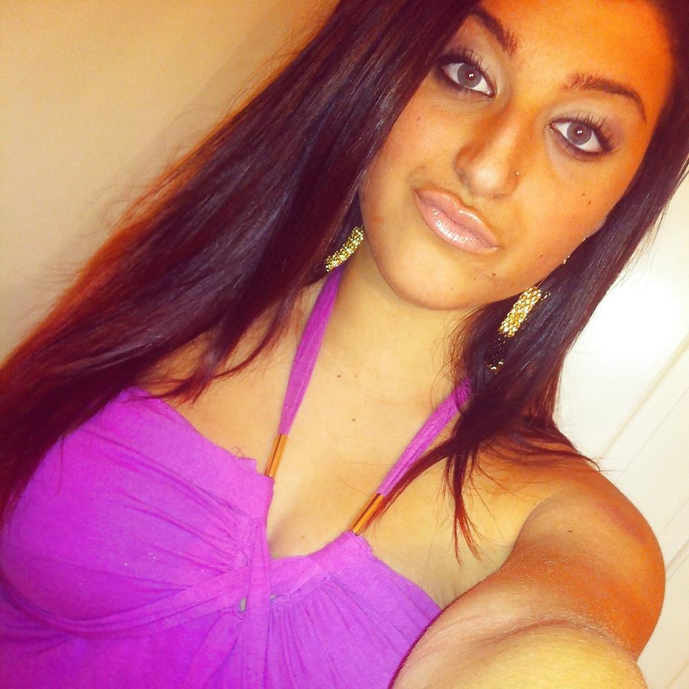 7P Tanned Busty Cute Girl
