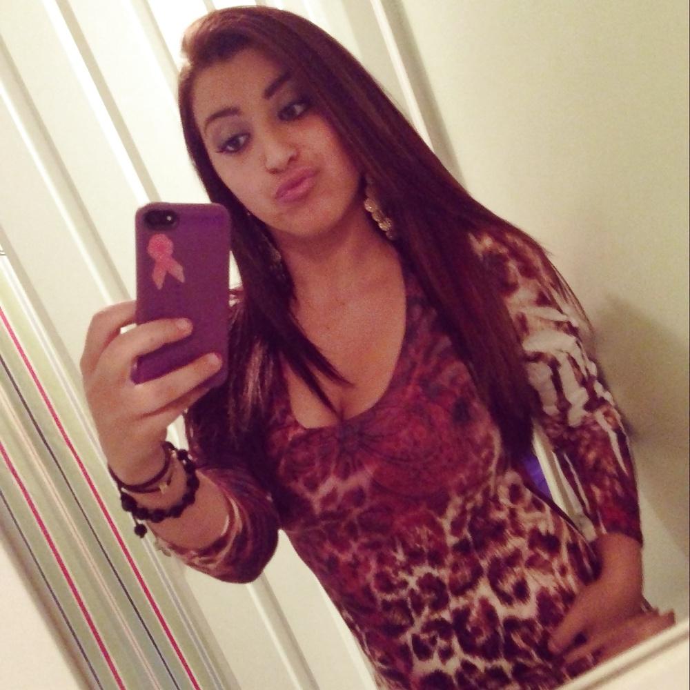 7P Tanned Busty Cute Girl