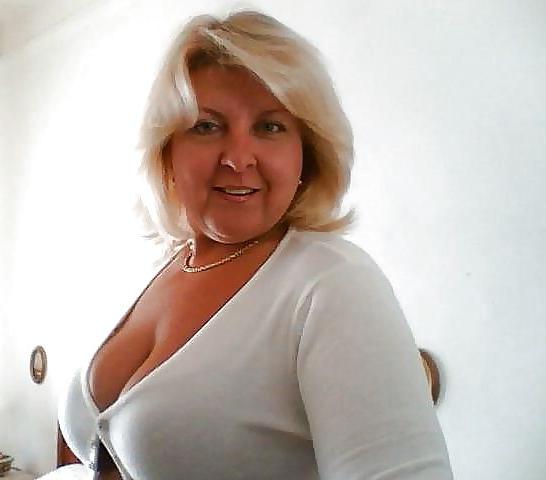 19P Mature-BBW-Ladies 166