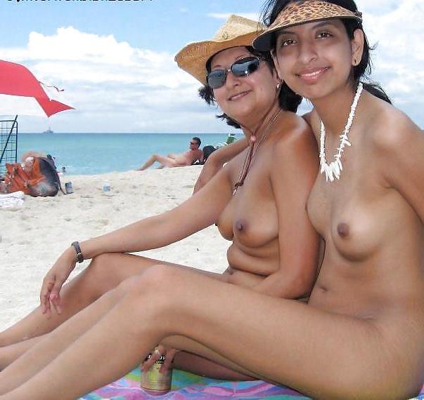 25P More Exotic Indian Beauties