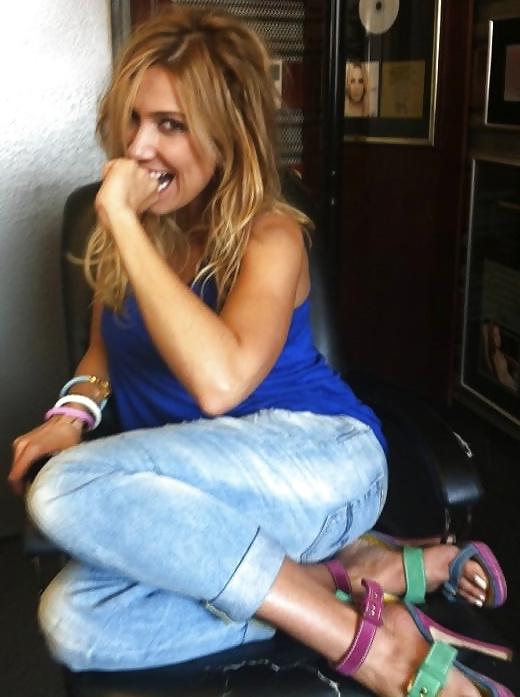 22P Sexy Greek Celebrity Elena Papavasileiou ! 