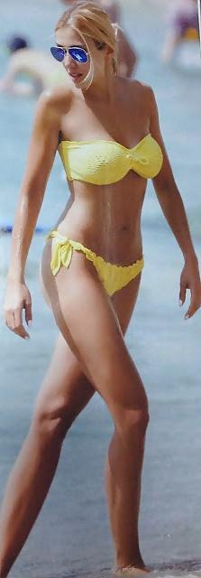 22P Sexy Greek Celebrity Elena Papavasileiou ! 