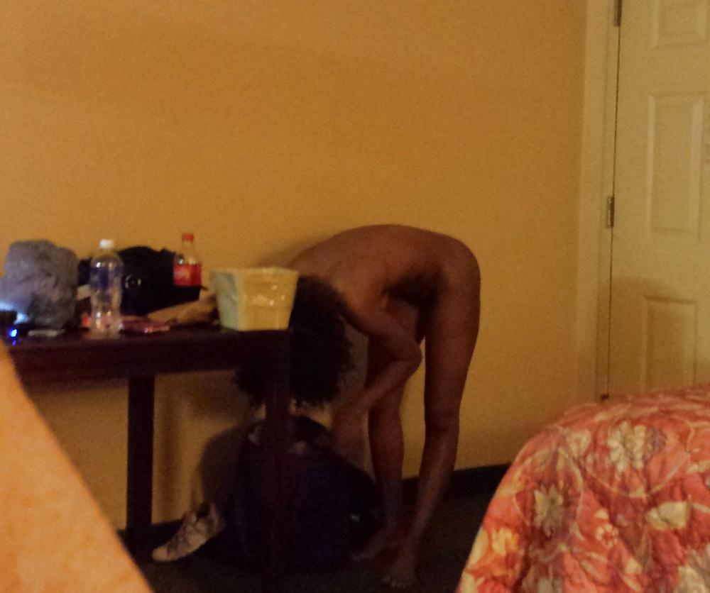 14P Ebony Swinger Wife