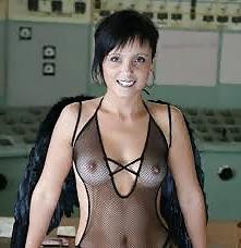16P Solo milf hotties