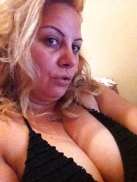 25P Busty israeli 