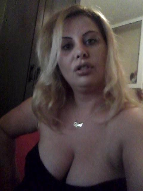 25P Busty israeli 