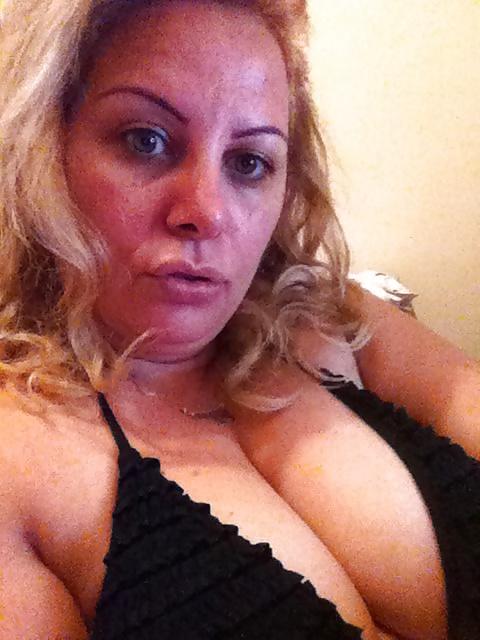 25P Busty israeli 