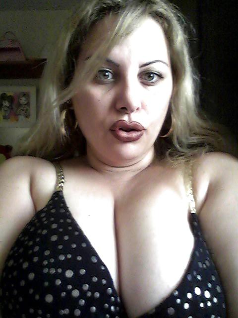 25P Busty israeli 