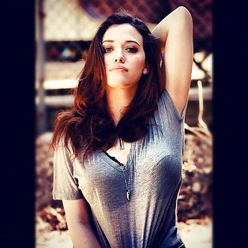 25P Kat Dennings vs. Anneliese Van der Pol
