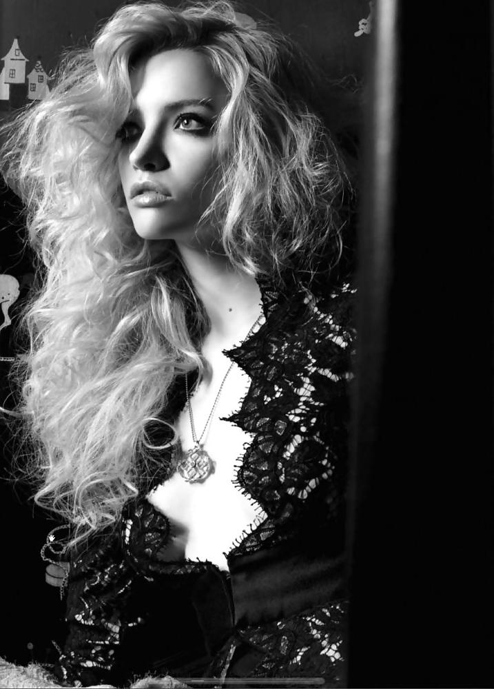 25P Celebrity Beauty