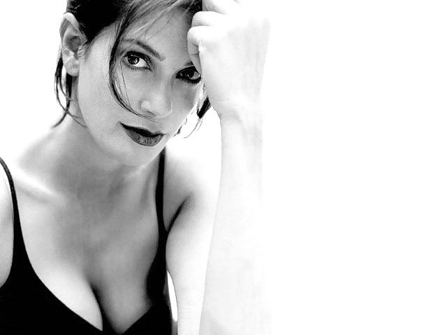 25P Celebrity Beauty