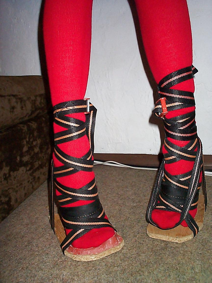 10P Bound legs and feet
