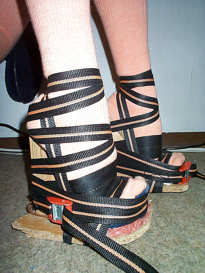 10P Bound legs and feet