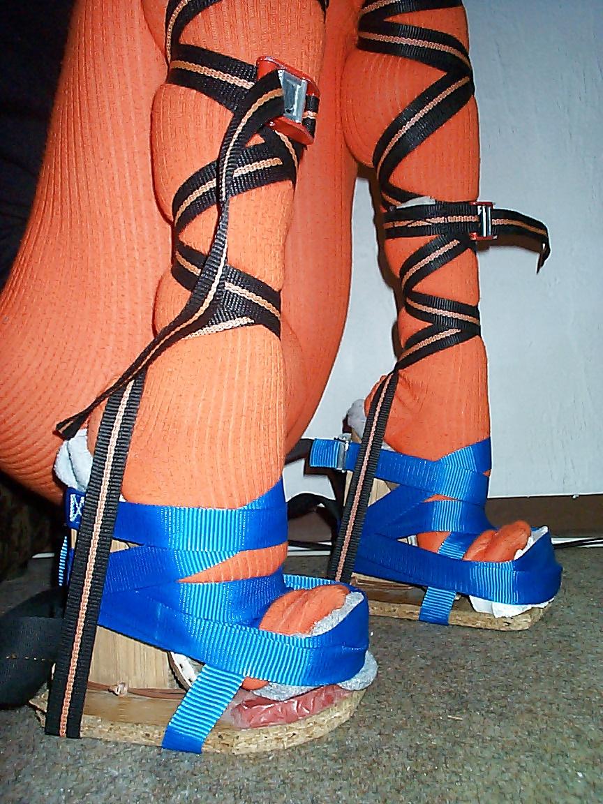 10P Bound legs and feet
