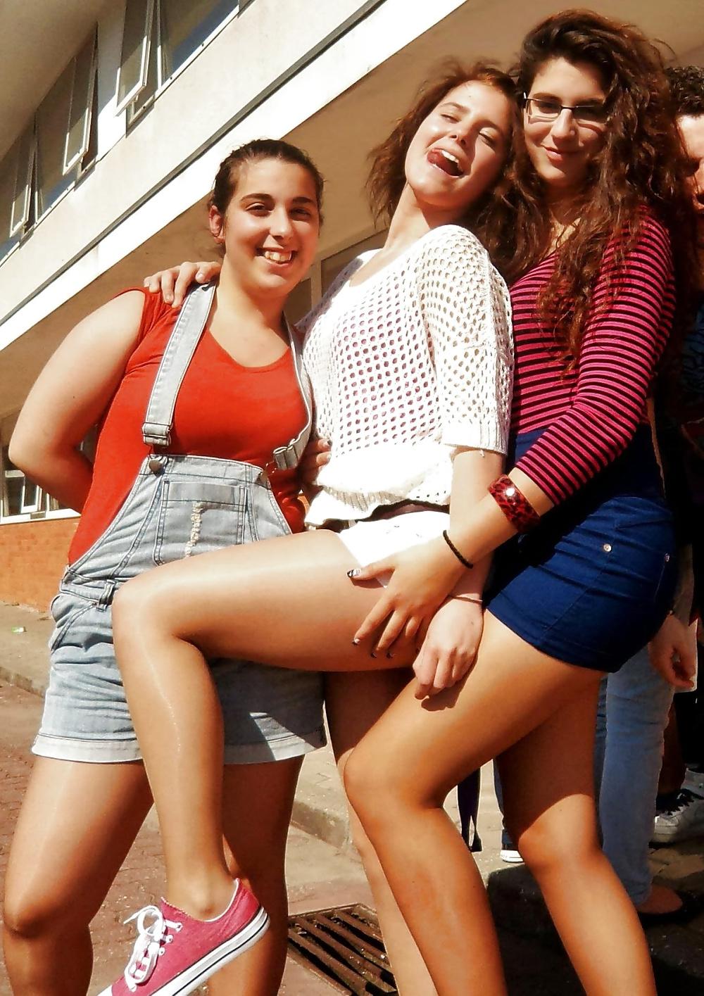 25P Portuguese girls ph