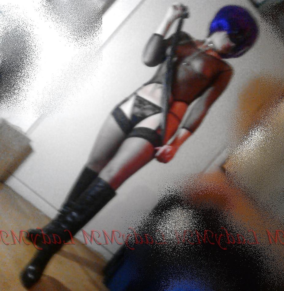 22P LadyMM Italian Milf hot pics