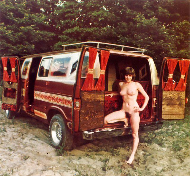 25P Vintage Wives & Girlfriends 52