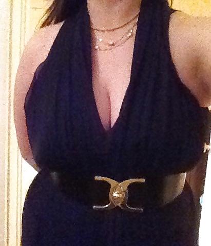 19P Stolen Cell Phone pics of my big titty aunt