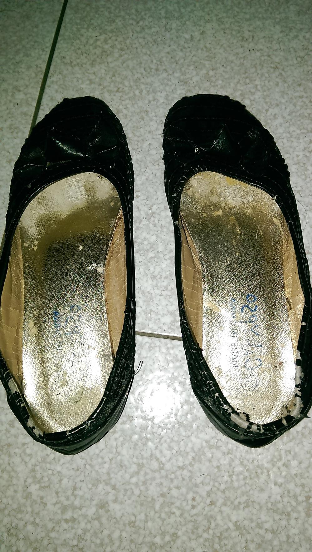 13P Borrowed heel and ballerina from my colleague