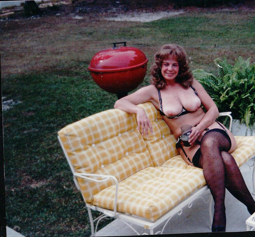 25P Vintage Mature Lady