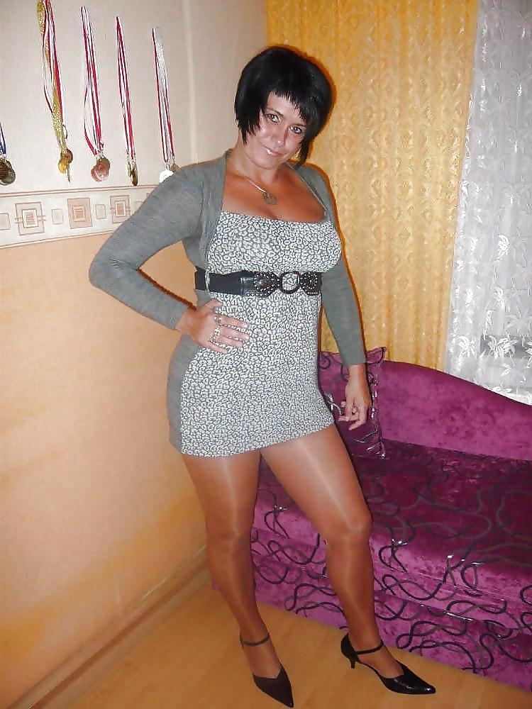 25P Mature Sluts in Nylons