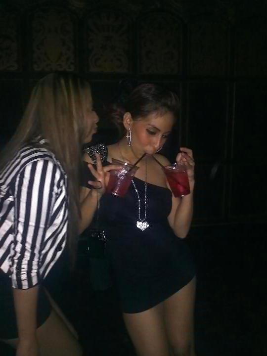 8P Ghetto latina milf