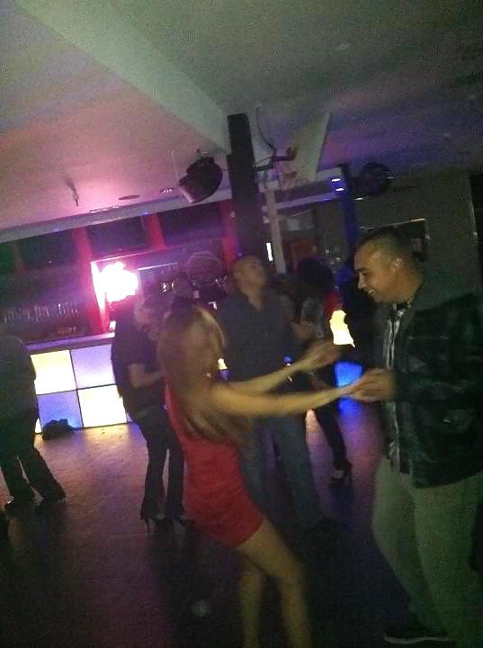 8P Ghetto latina milf