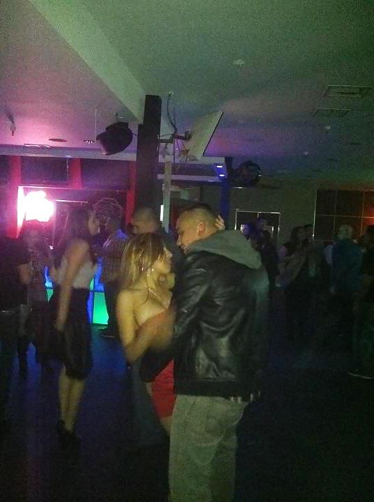 8P Ghetto latina milf