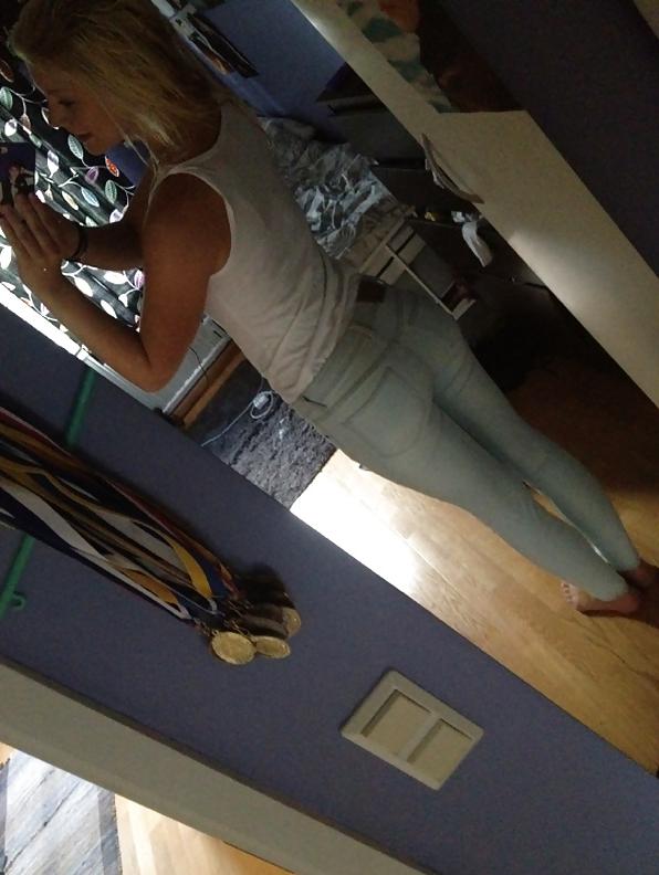 25P Swedish girl with amazing ass