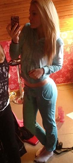 25P Swedish girl with amazing ass