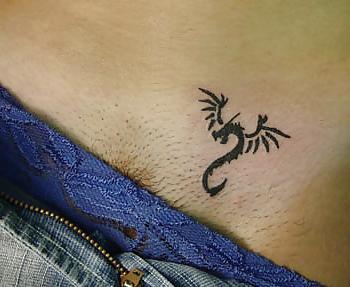 9P Intim tattoo