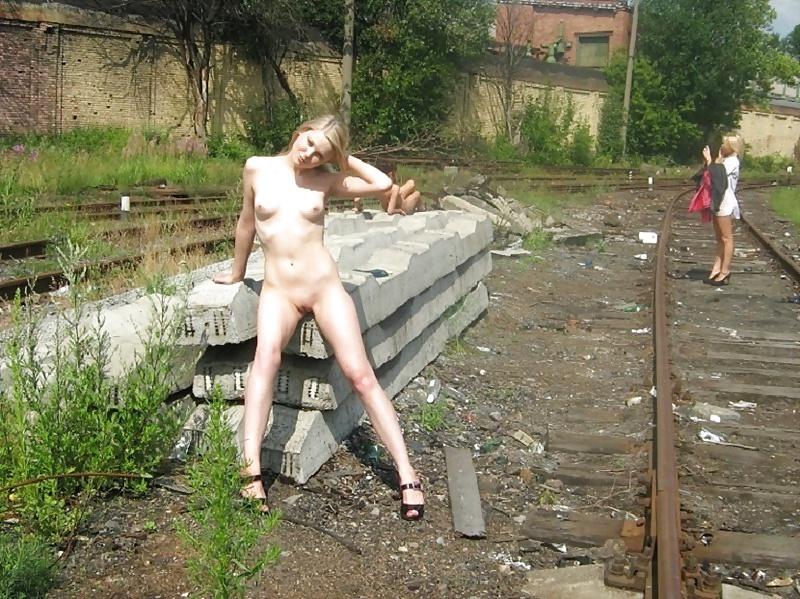 25P Russian girl love posing outside