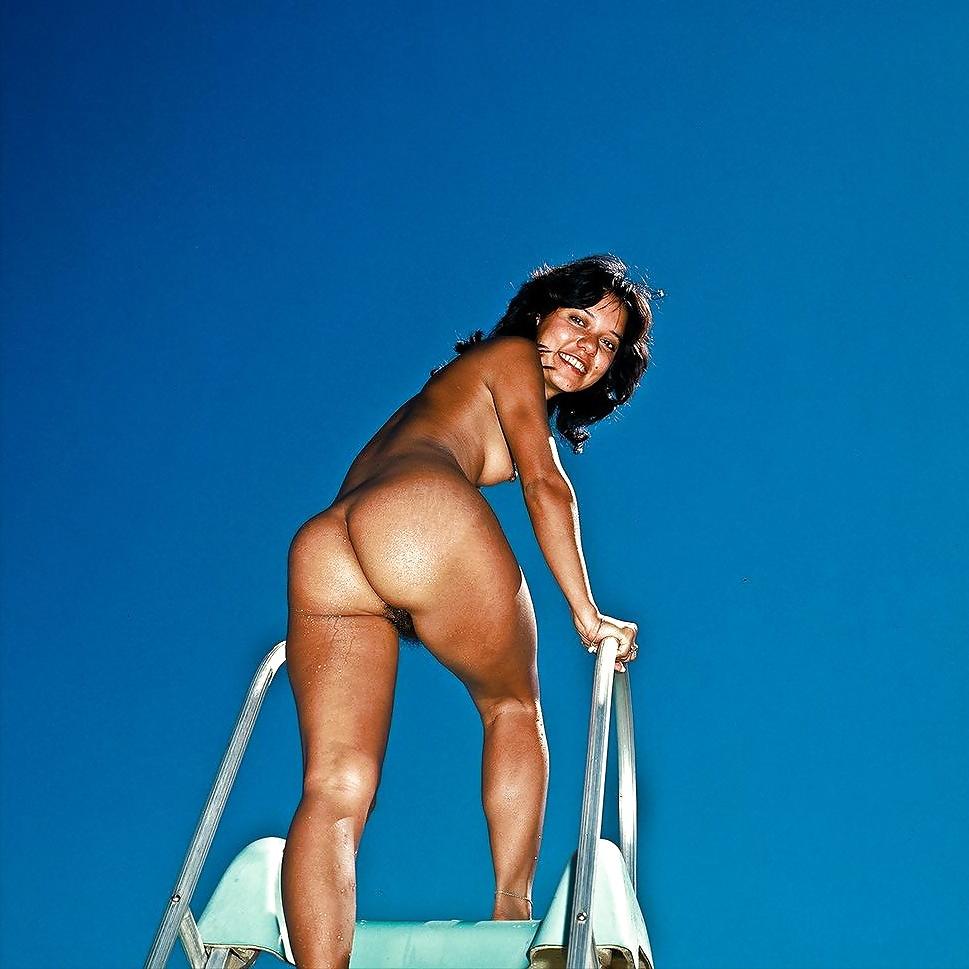 25P SUN WORSHIPPERS: VINTAGE NUDISTS
