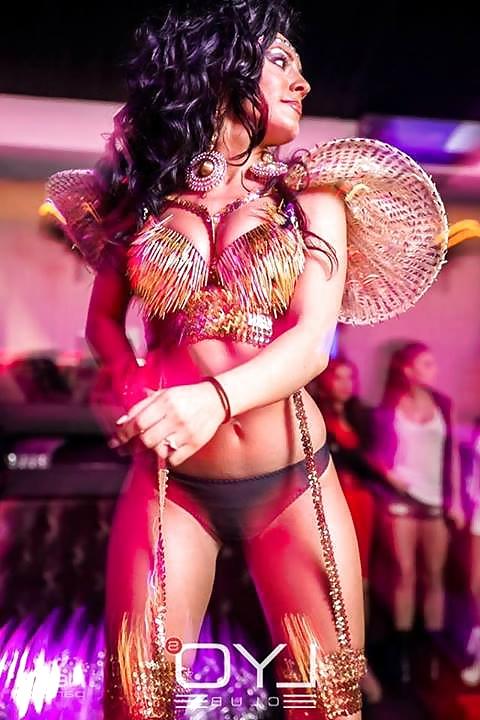 10P Romania Club Dancer