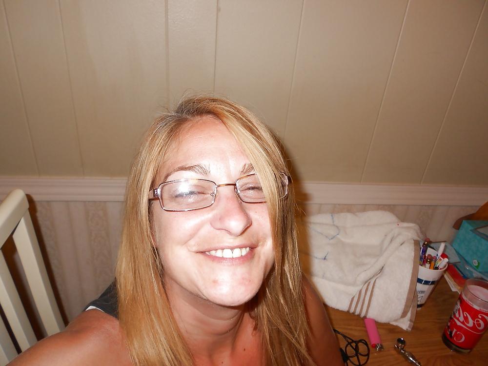 6P Who wants to cum in her mouth?