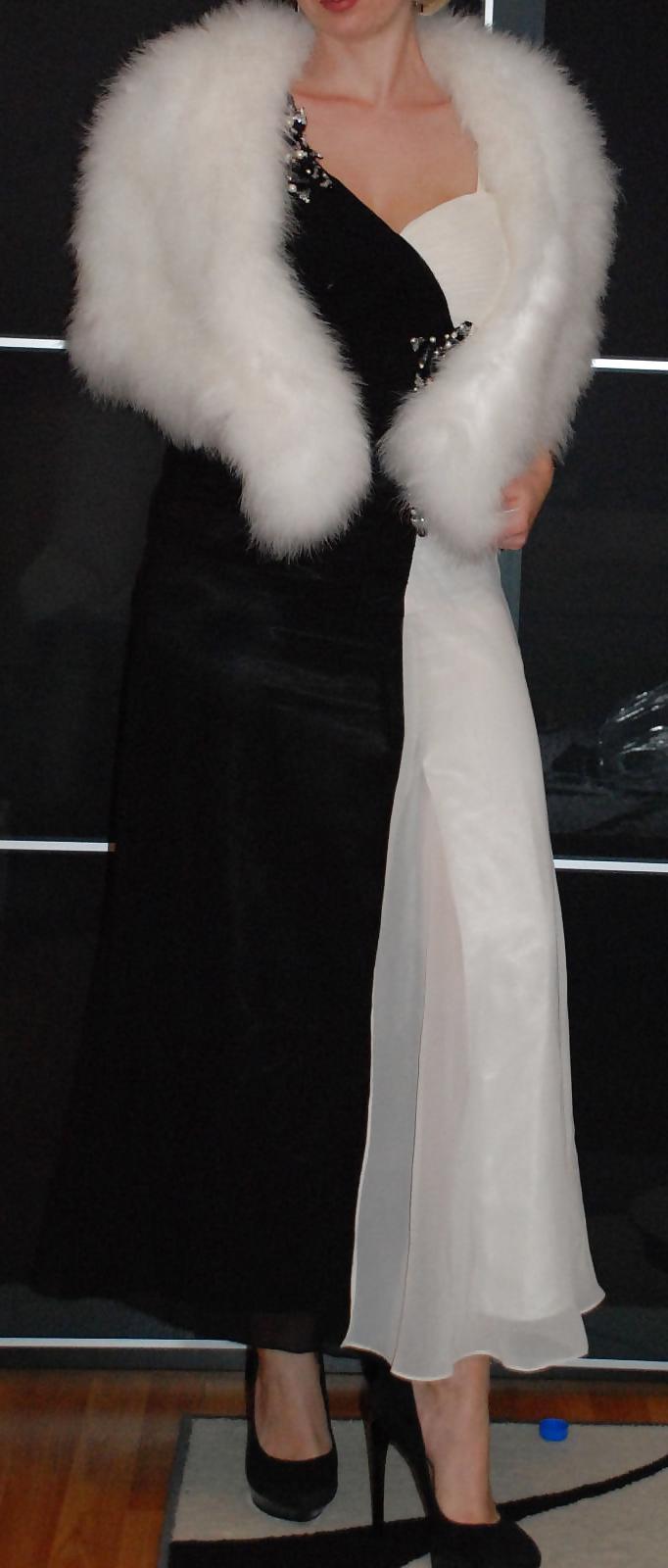 7P Gudrun my sexy Mature Aunt looks so elegant and beautiful 