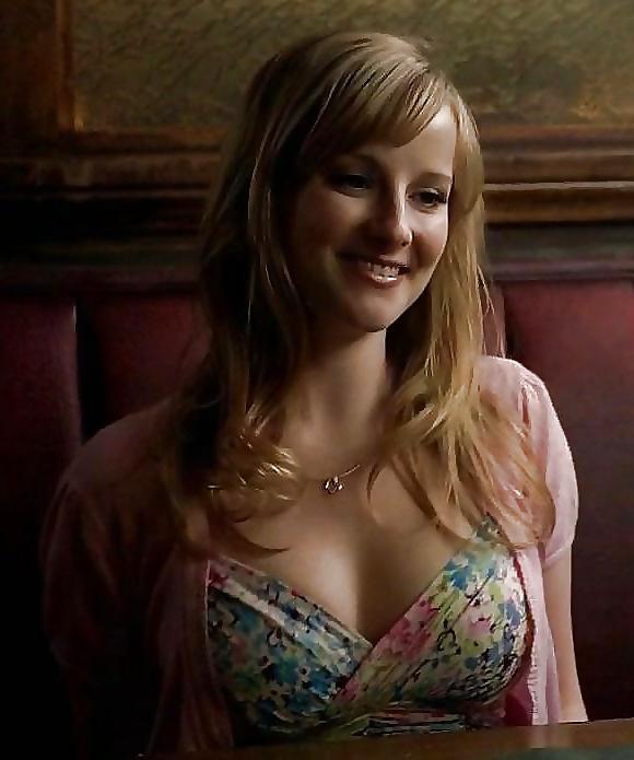 20P TBBT - Kaley Cuoco & Melissa Rauch