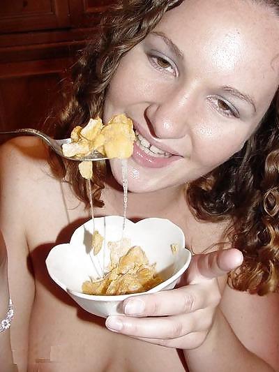 20P Cum on food & drink