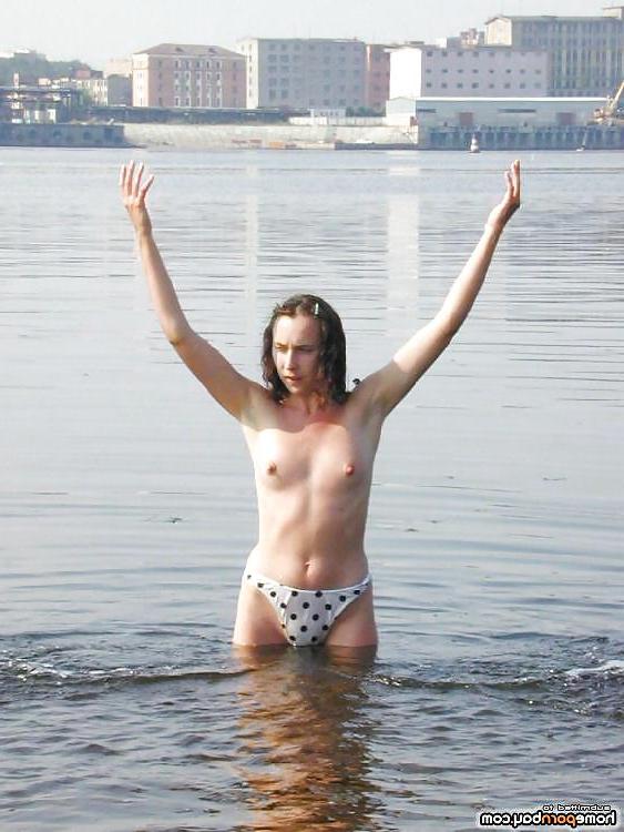 25P Posing on the beach