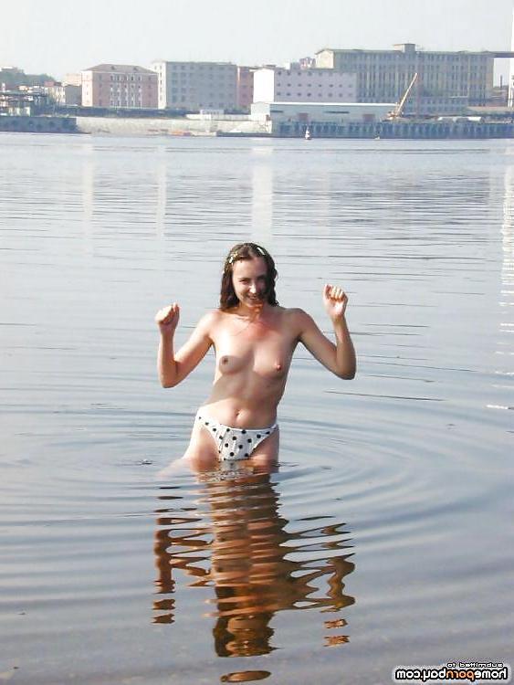 25P Posing on the beach