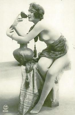 25P Vintage Nudes 9