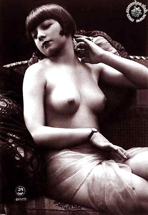 25P Vintage Nudes 6