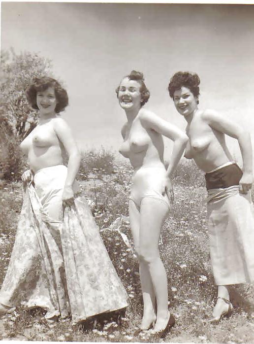 25P Vintage Nudes 4