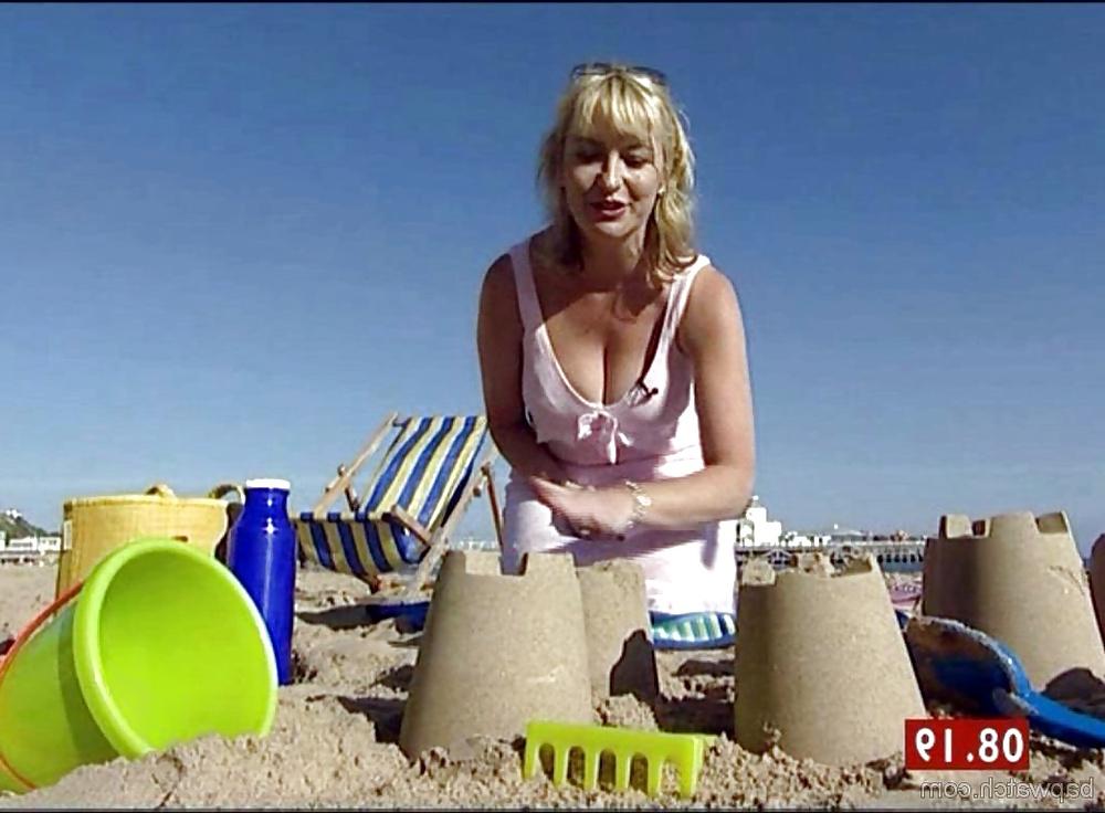 25P Carol Kirkwood