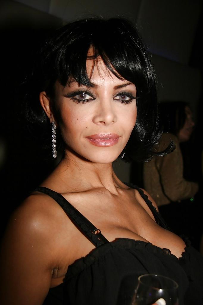 25P Kader Loth-Hot German MILF
