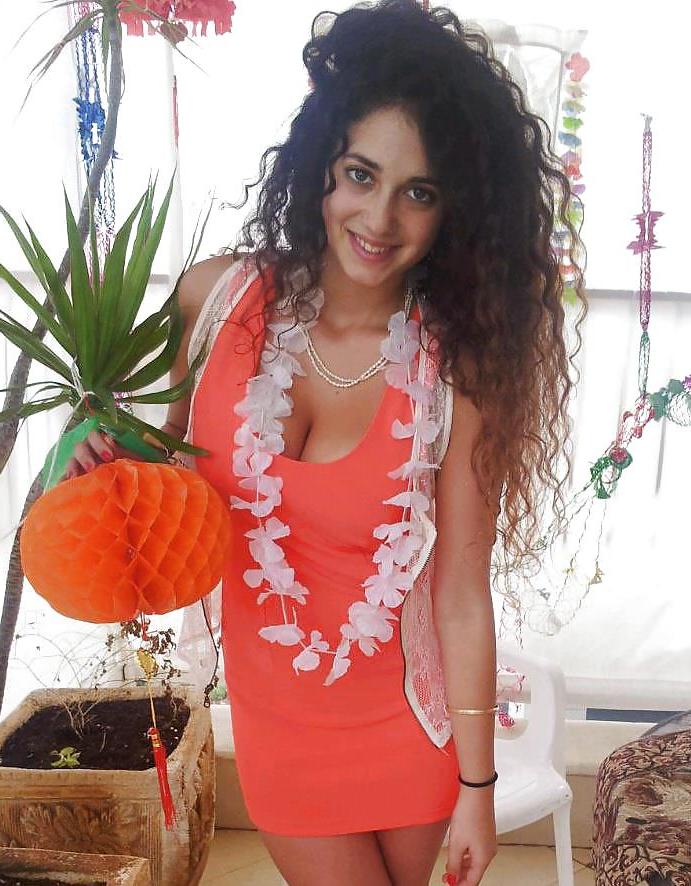 25P Juicy Israeli chicks