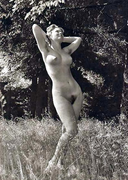 25P Vintage naturism 1